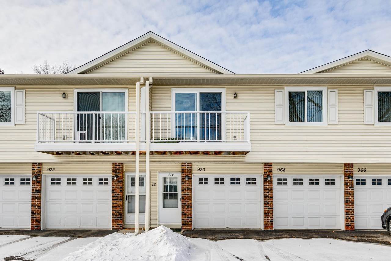 970 Pond View Court - Photo 1