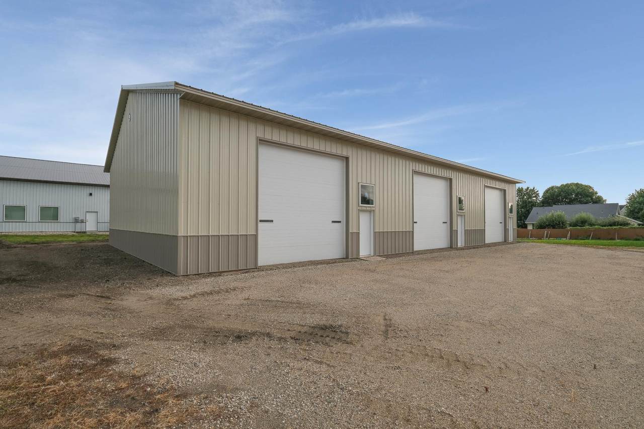 1038 Victory Drive - Photo 1