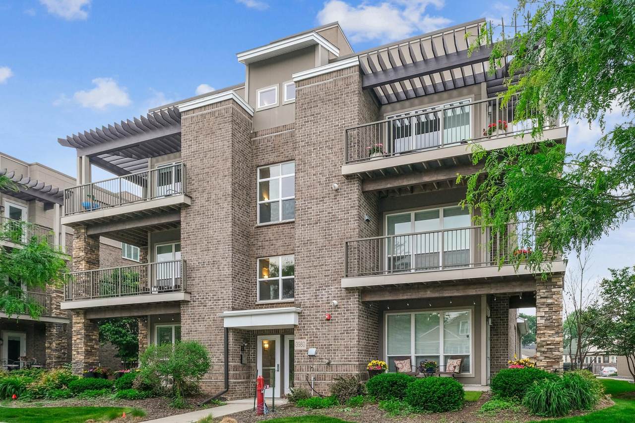 3980 Wooddale Avenue - Photo 1