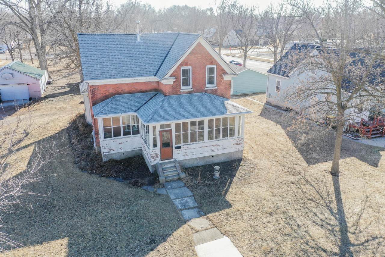 705 Depue Avenue - Photo 1