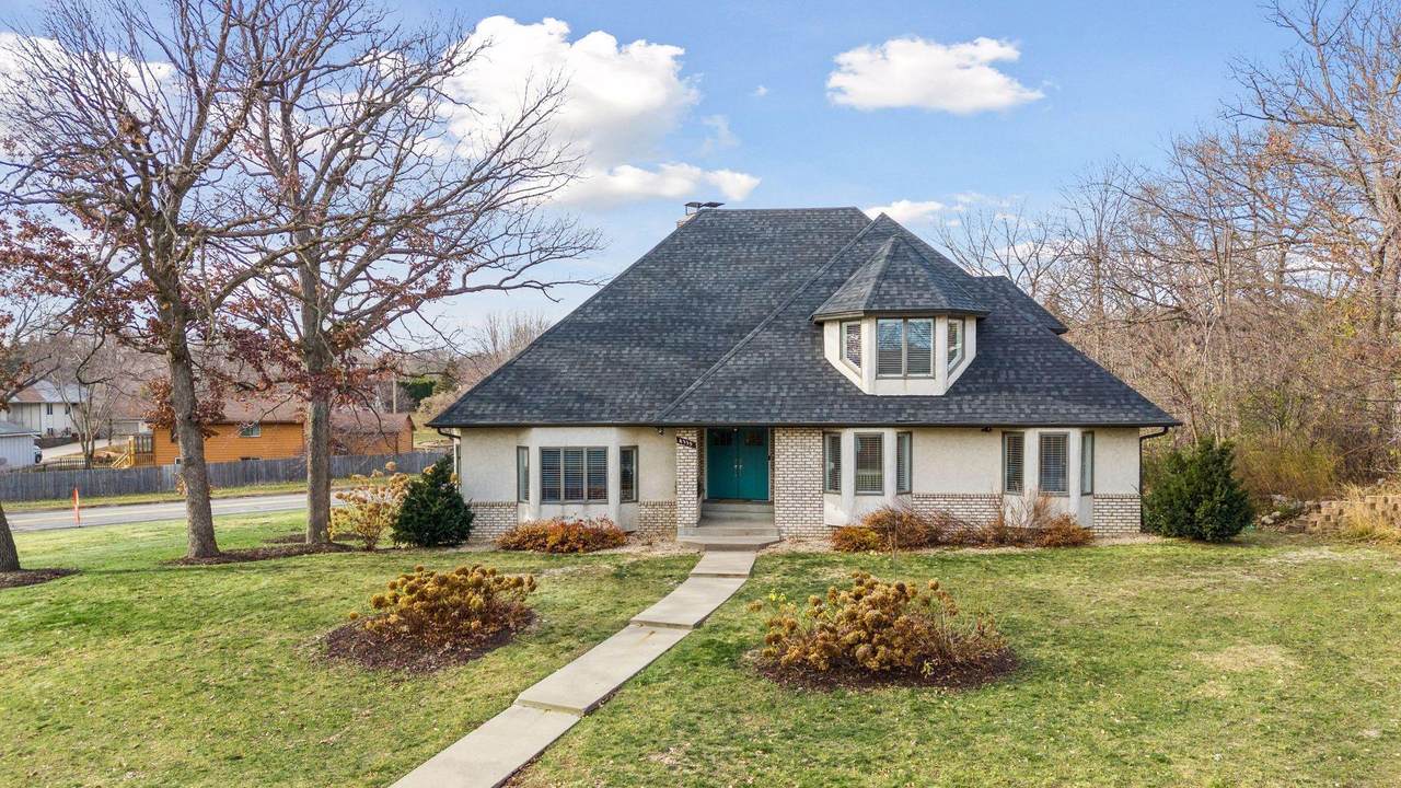 4335 Kirkwood Lane - Photo 1