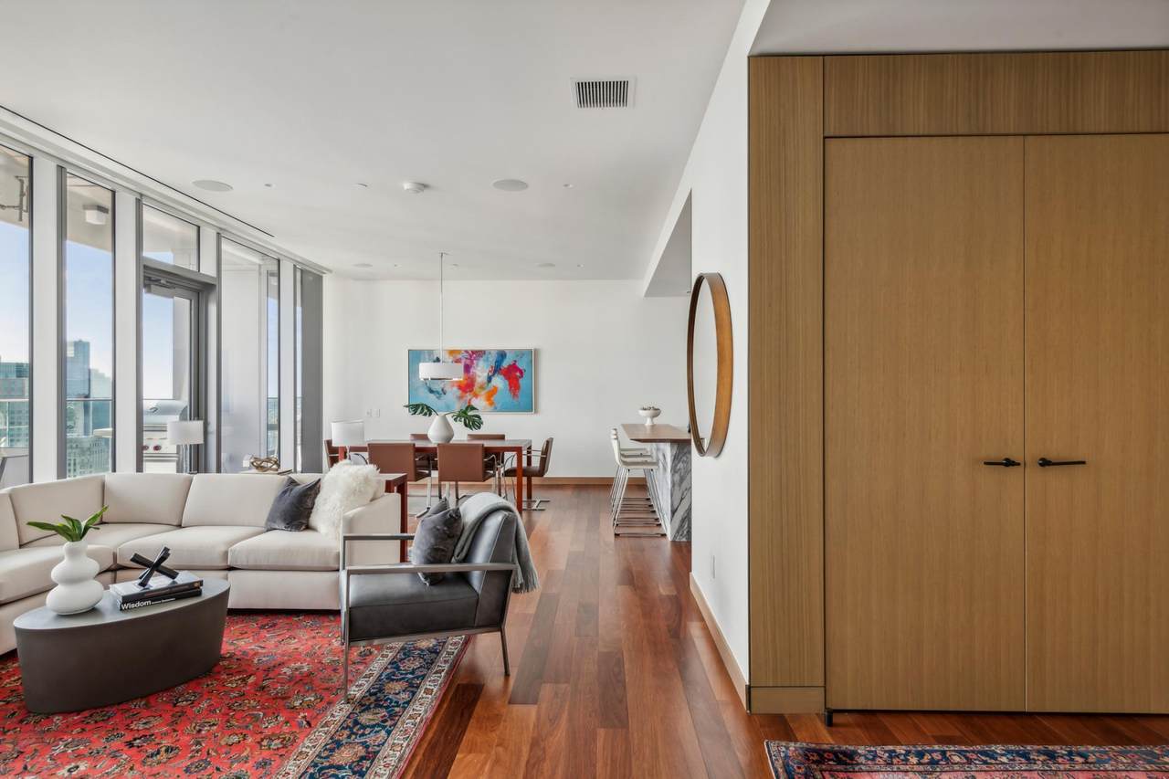 255 Hennepin Avenue - Photo 1