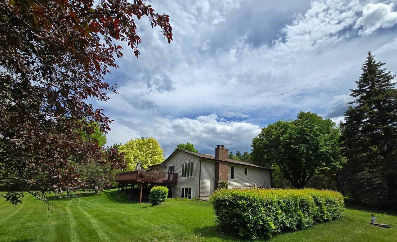 7331 175th Avenue - Photo 1