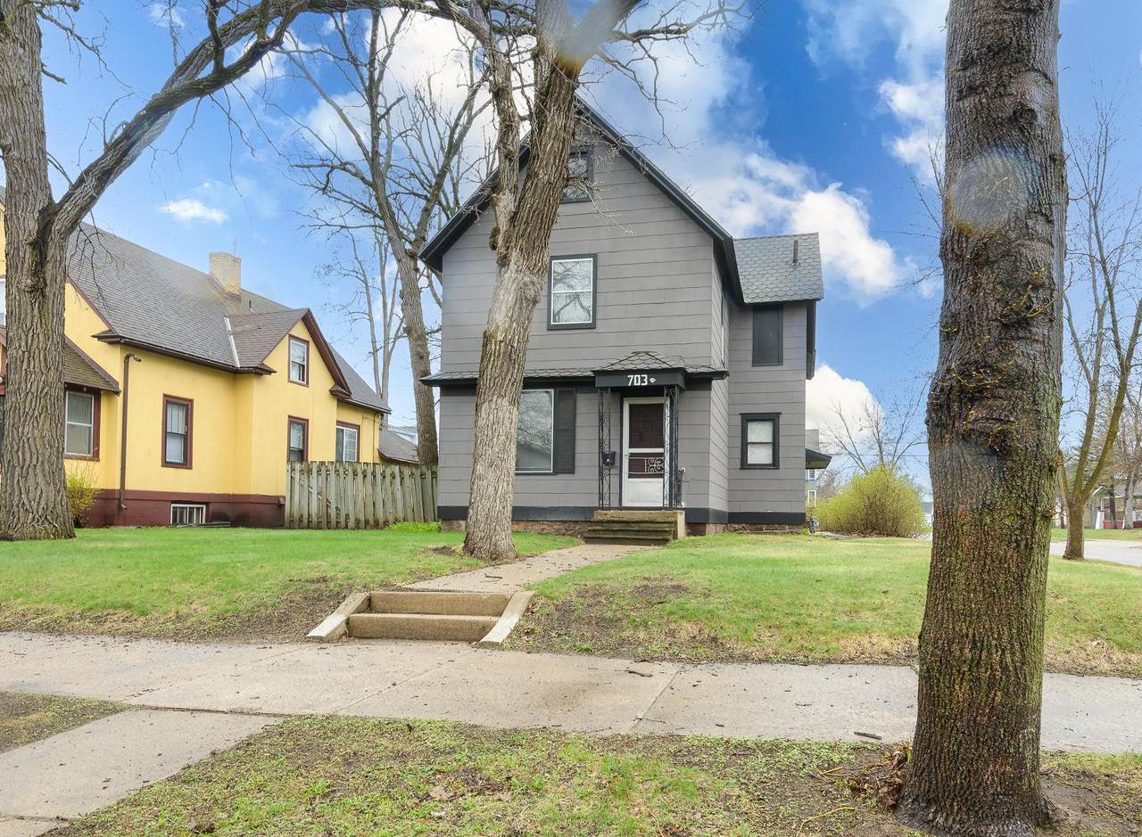 703 6th Avenue - Photo 1