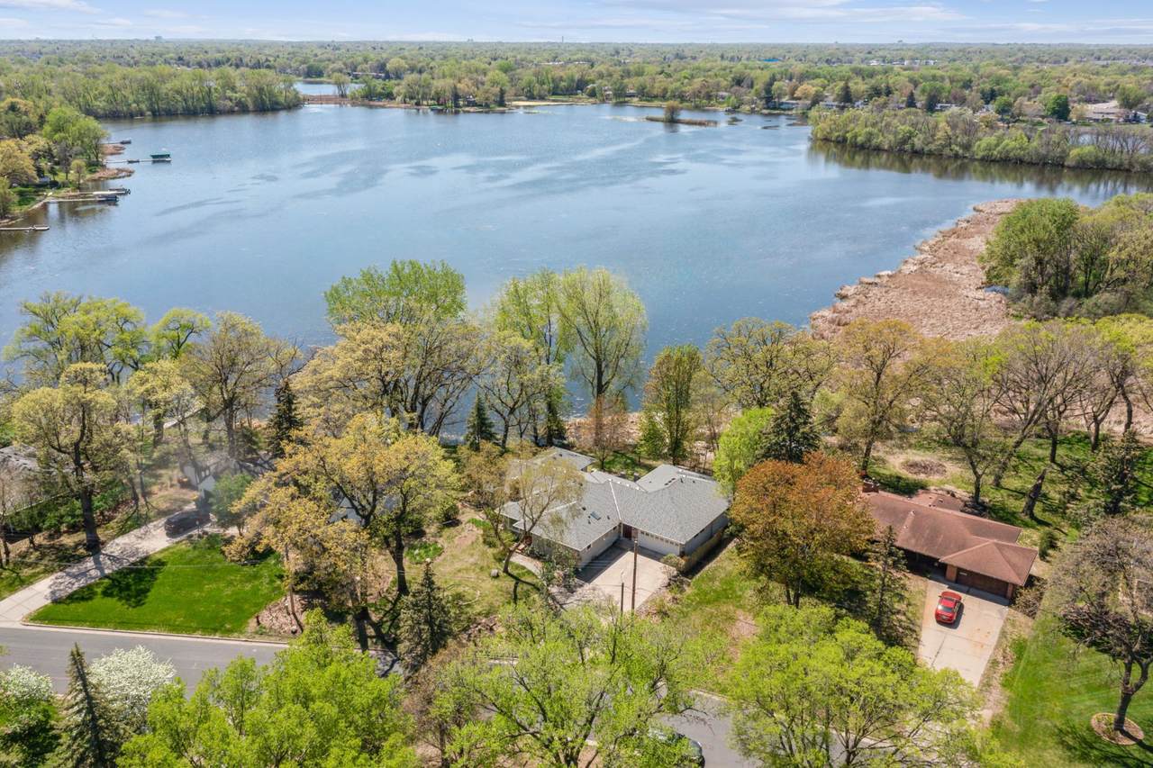 5427 Twin Lake Boulevard - Photo 1