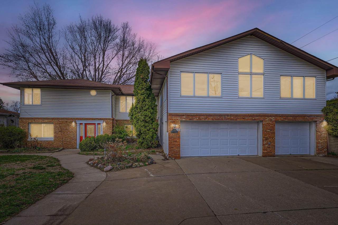 2100 Wentworth Avenue - Photo 1
