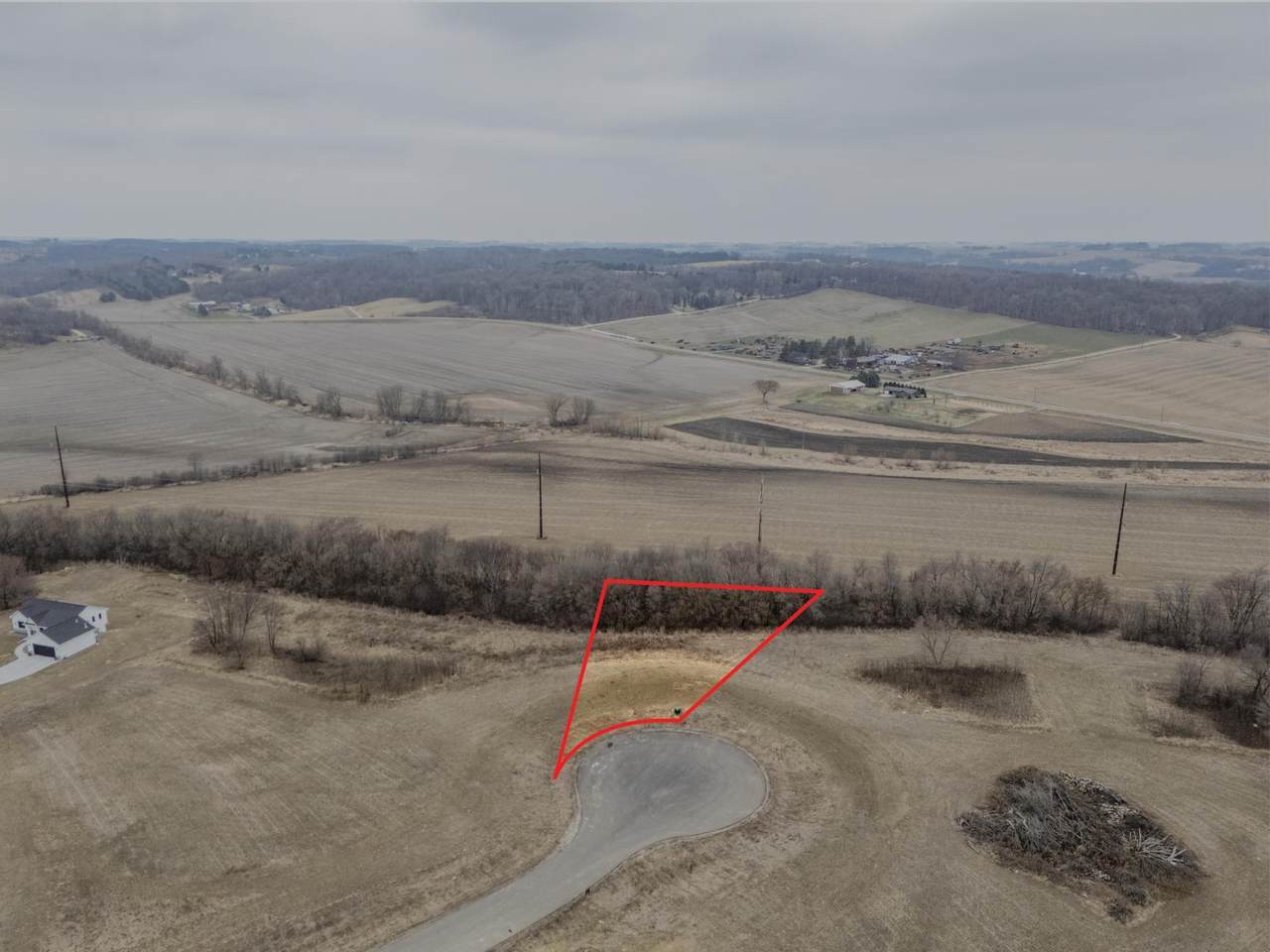 933 Windermere Drive - Photo 1