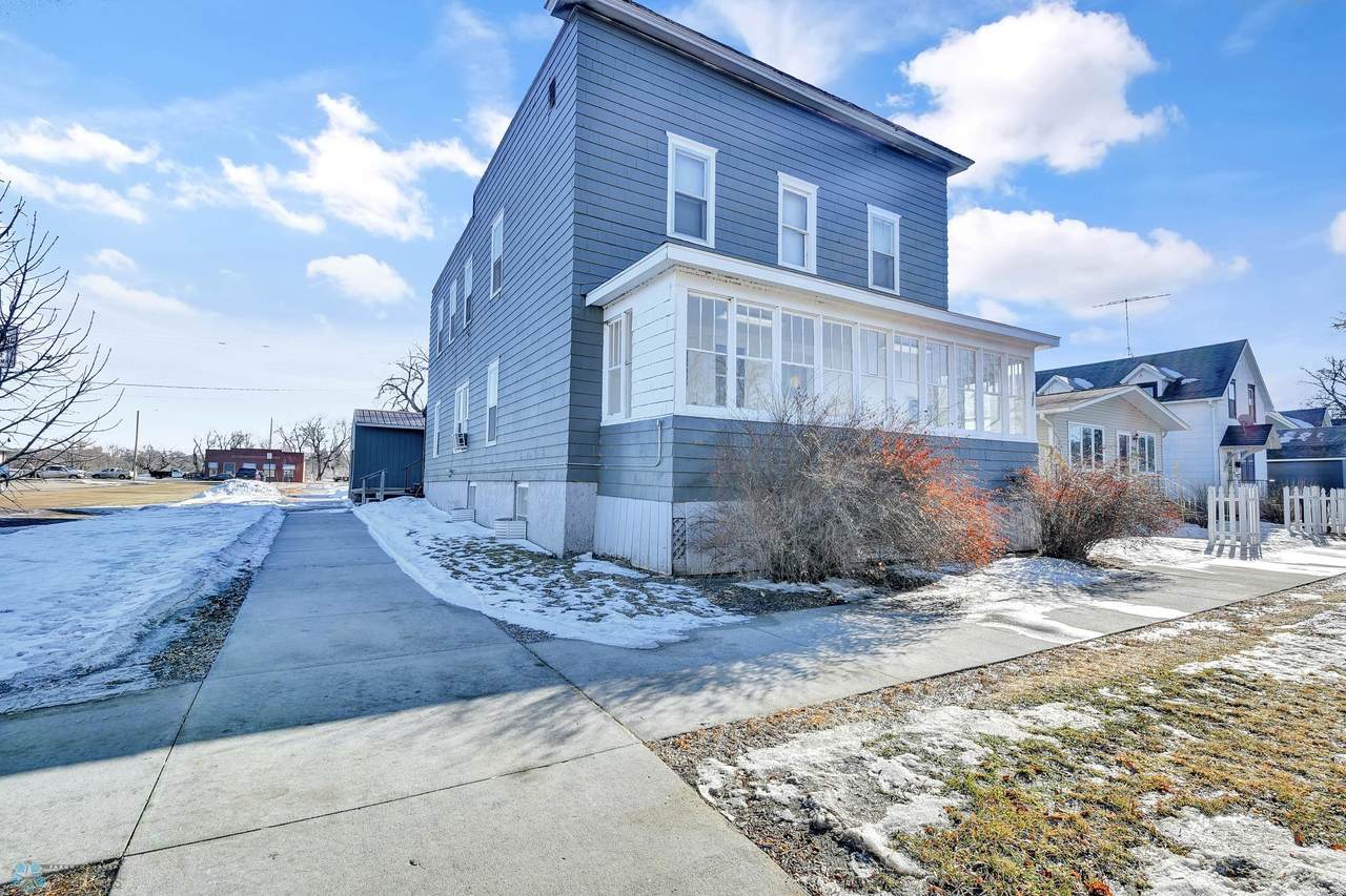 205 3rd Avenue - Photo 1