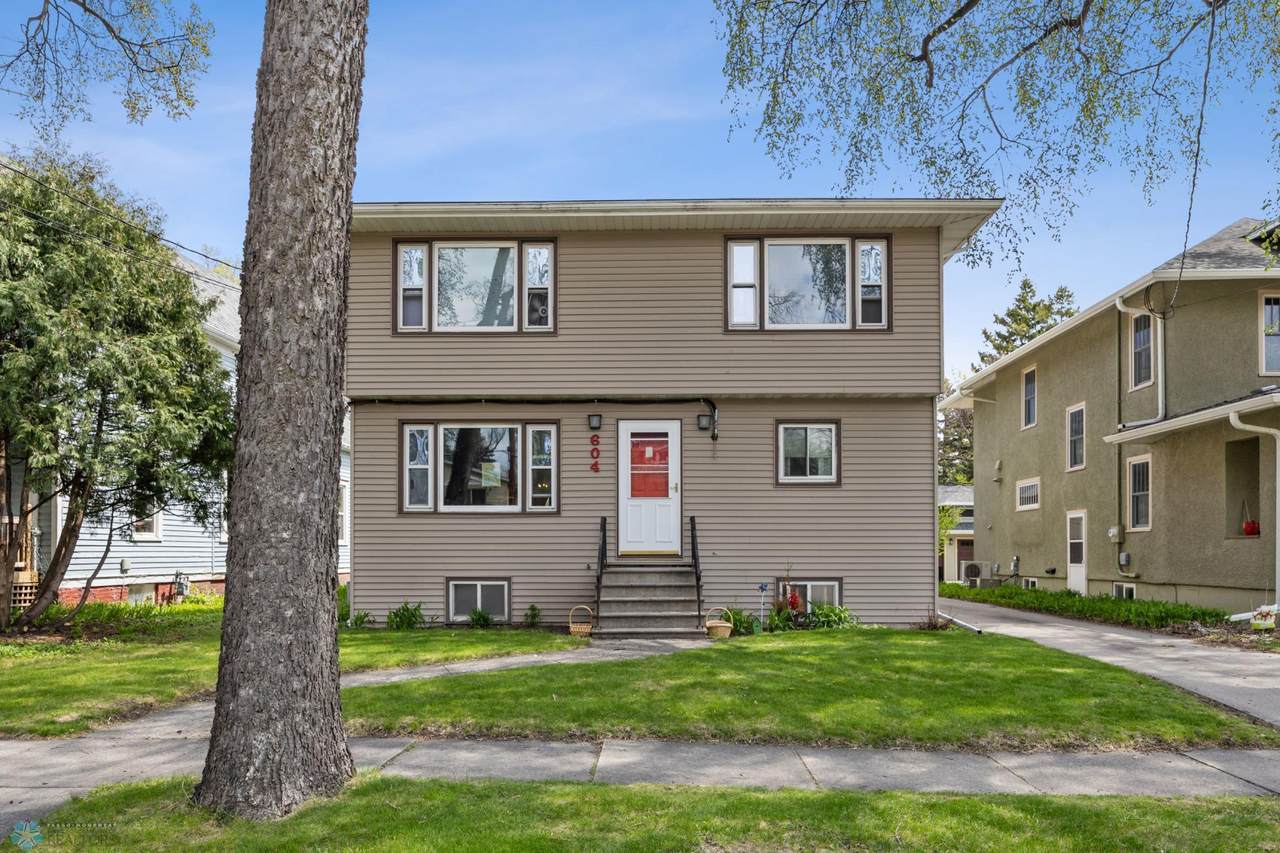 604 9th Street - Photo 1
