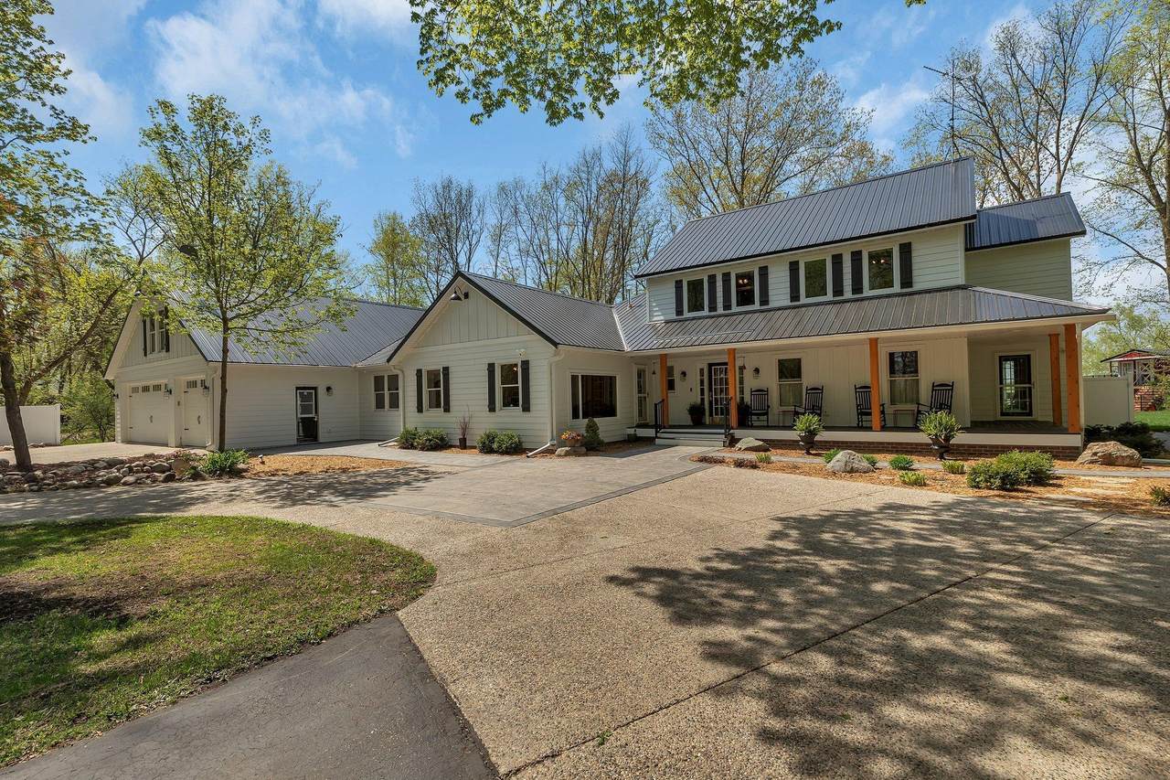 17965 718th Avenue - Photo 1
