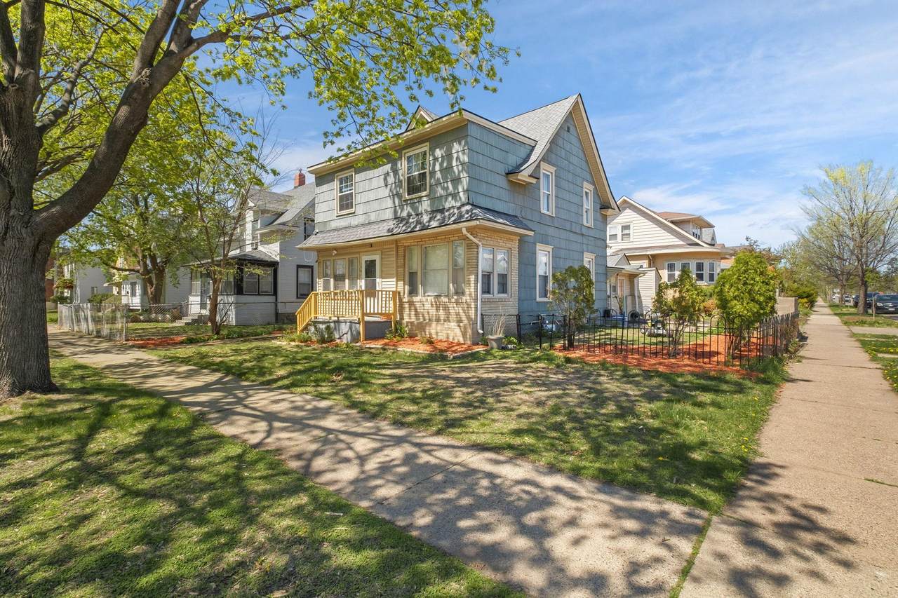 1541 Charles Avenue - Photo 1