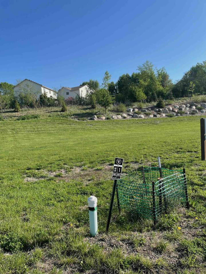 100 Forest Court - Photo 1