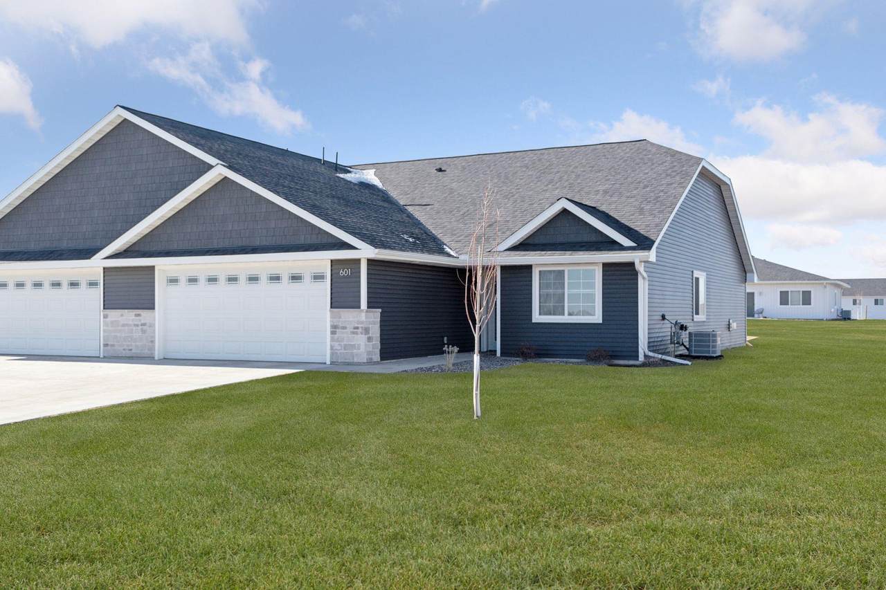 619 Field Point Street - Photo 1