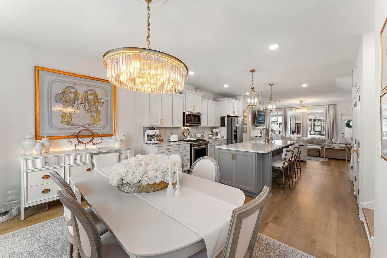 870 Mount Curve Boulevard - Photo 1