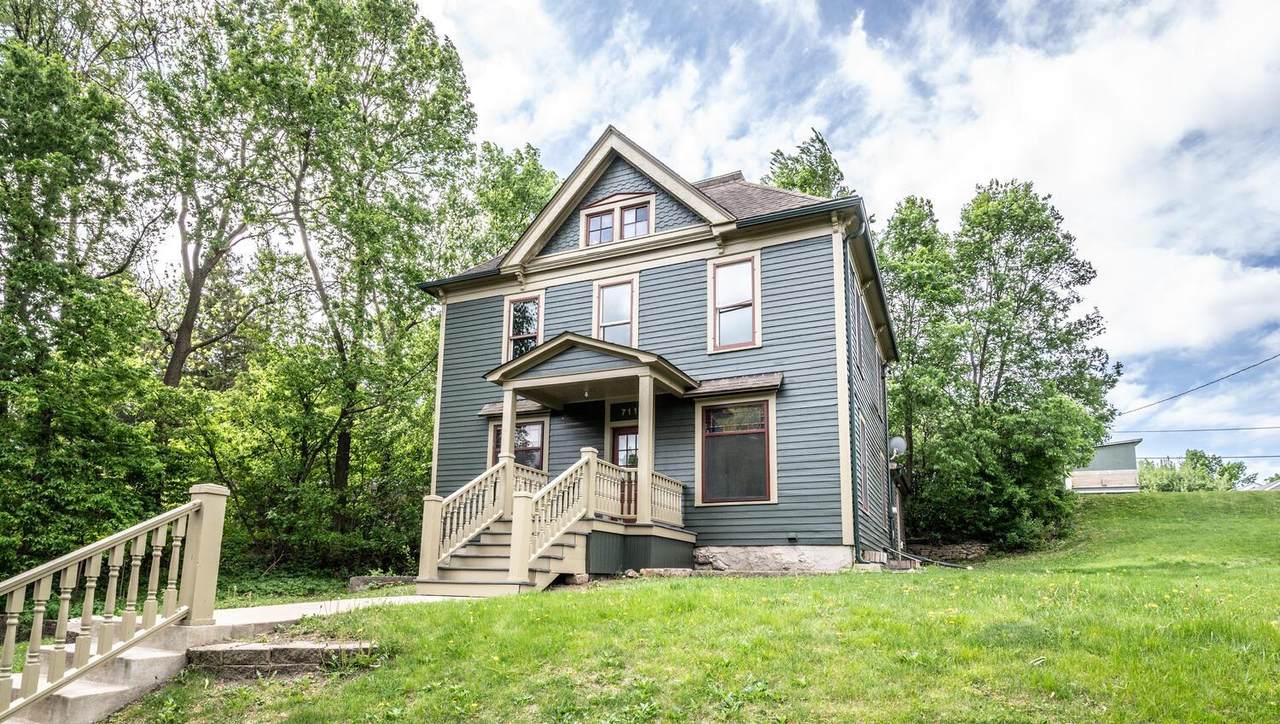 711 2nd Street - Photo 1