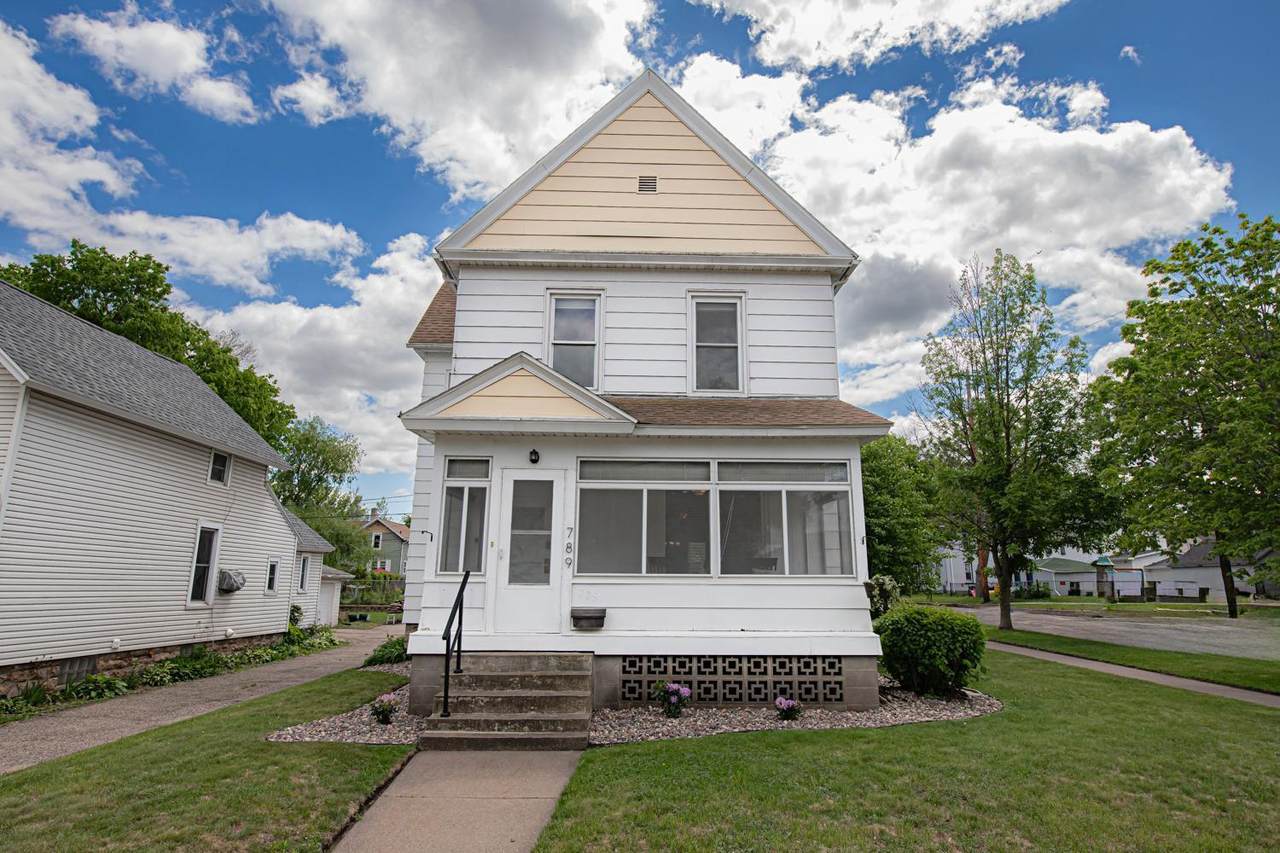 789 5th Street - Photo 1