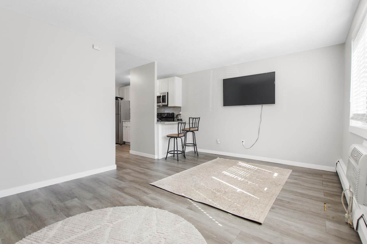 2616 Harriet Avenue - Photo 1