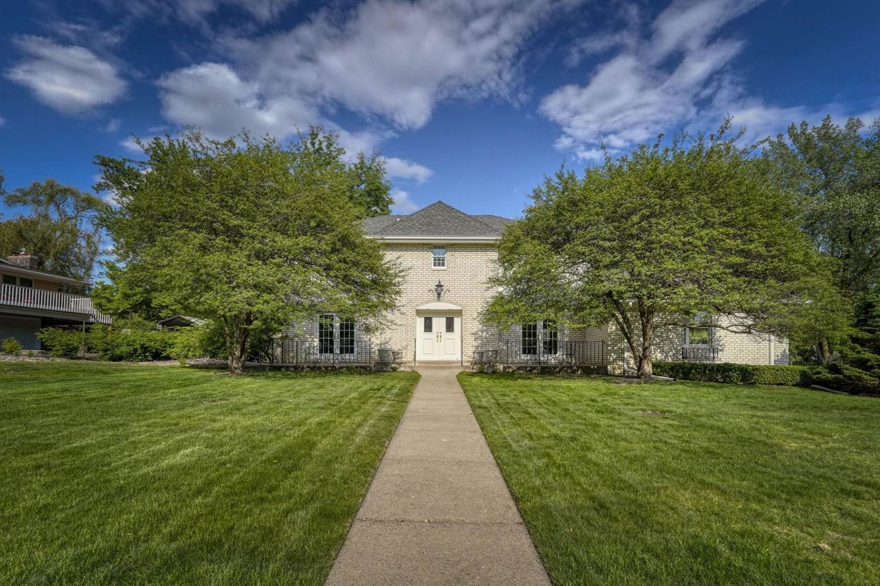 5721 Londonderry Road - Photo 1