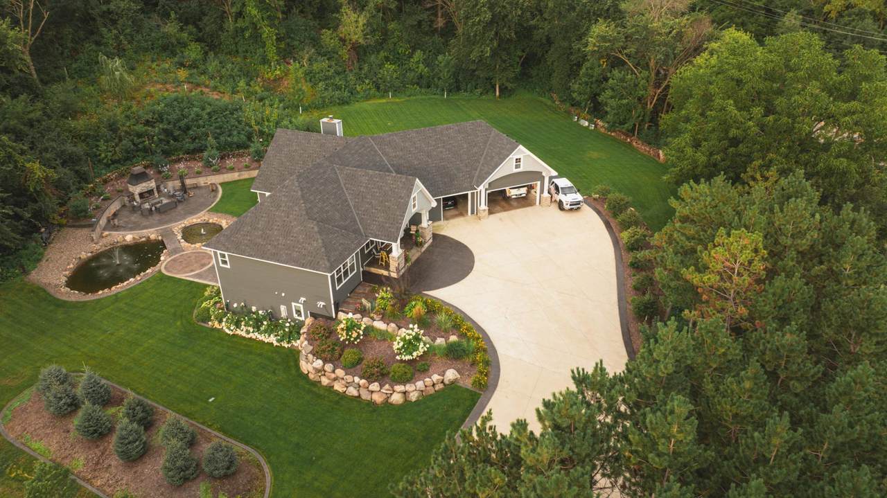 15385 50th Street - Photo 1