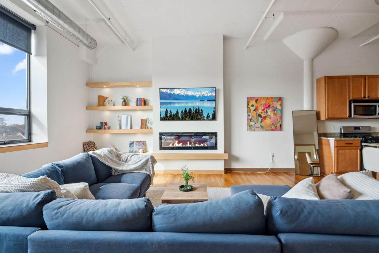 1701 Madison Street - Photo 1
