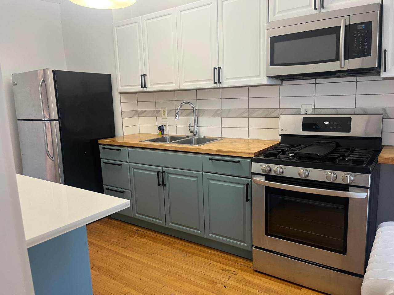 3129 Grand Avenue - Photo 1