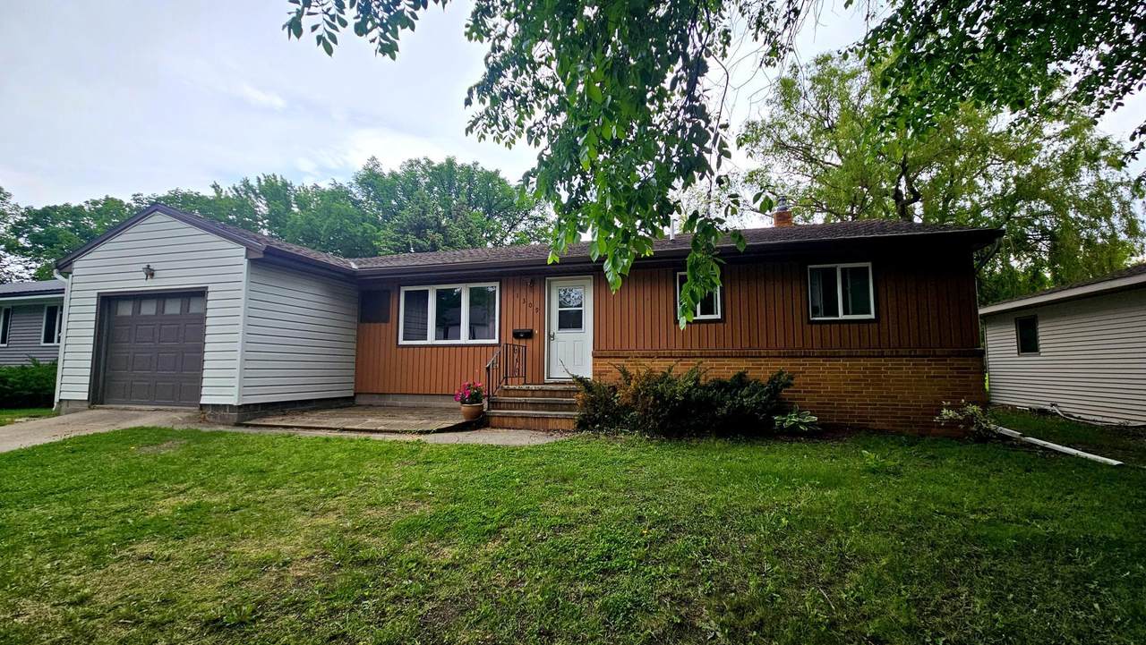 1309 Elm Avenue - Photo 1