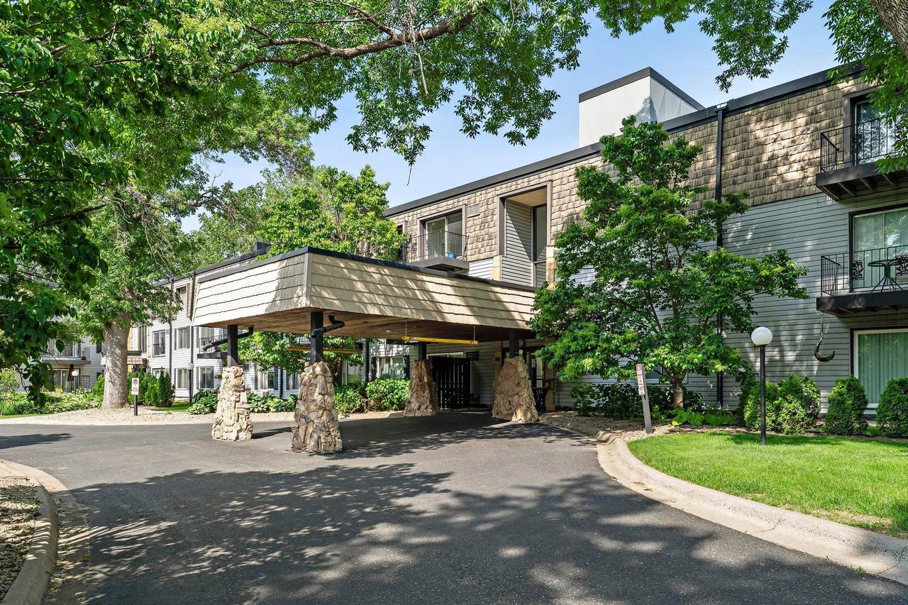 183 Little Canada Road - Photo 1