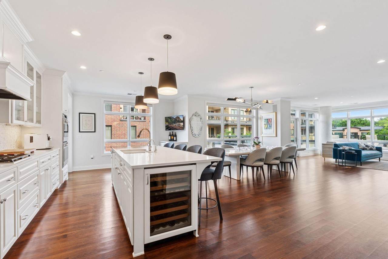 875 Lake Street - Photo 1