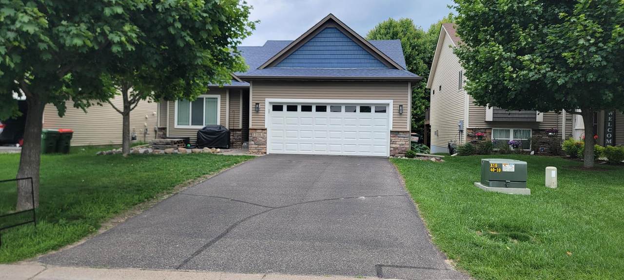 12383 Midway Circle - Photo 1