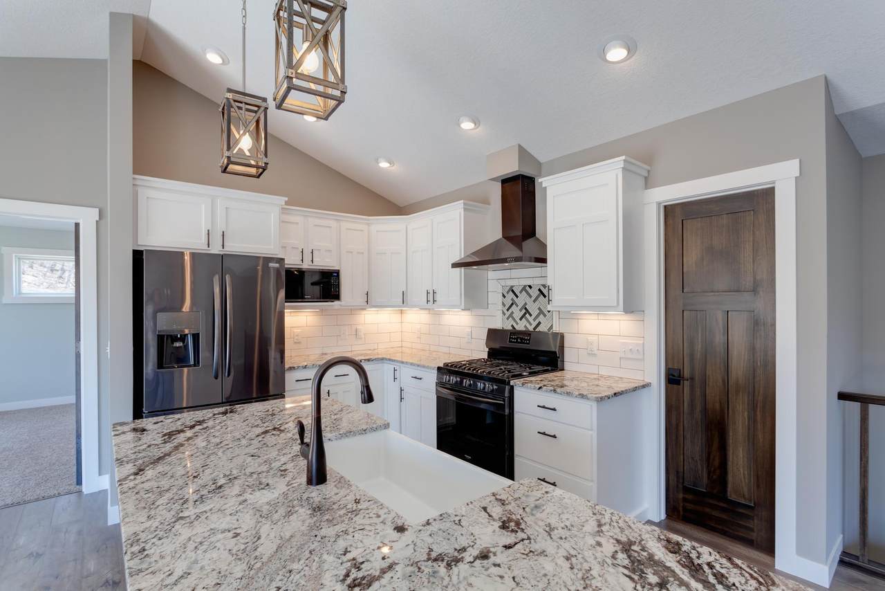 397 Candy Lane - Photo 1