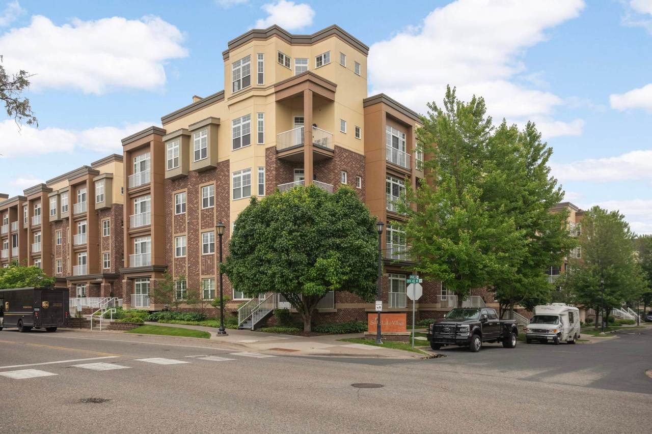 2405 39th Avenue - Photo 1