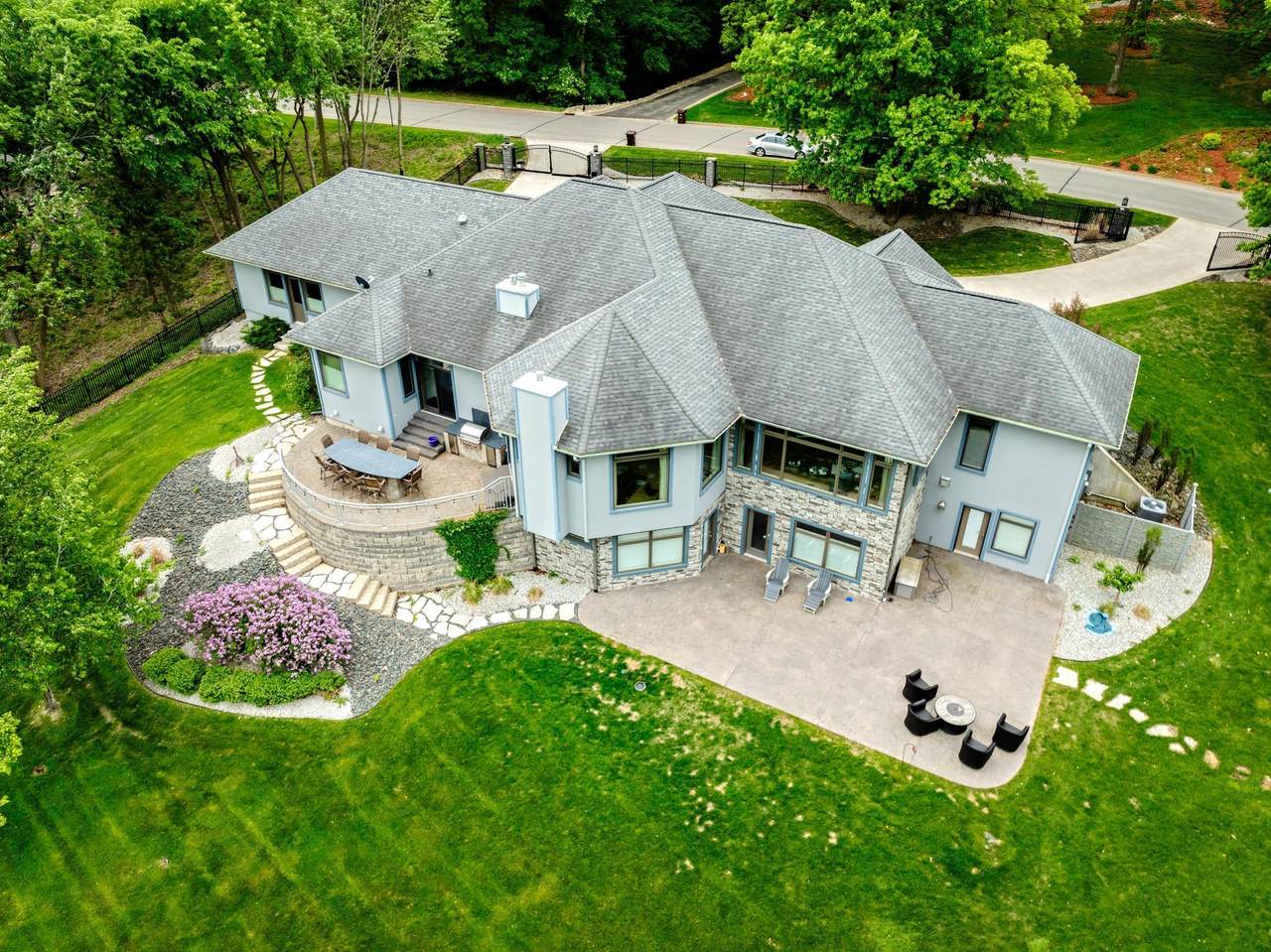 446 Country Club Lane - Photo 1