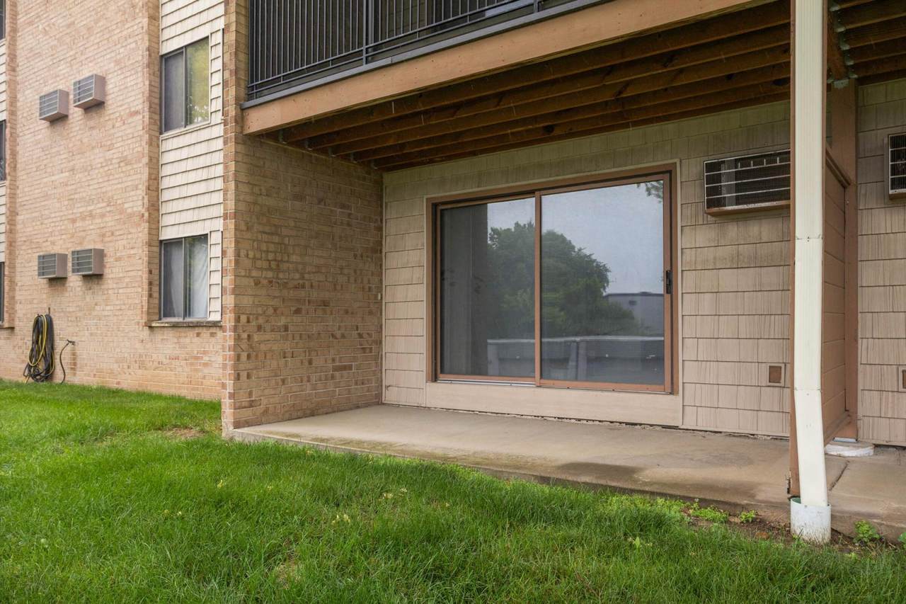 1903 Silver Bell Road - Photo 1
