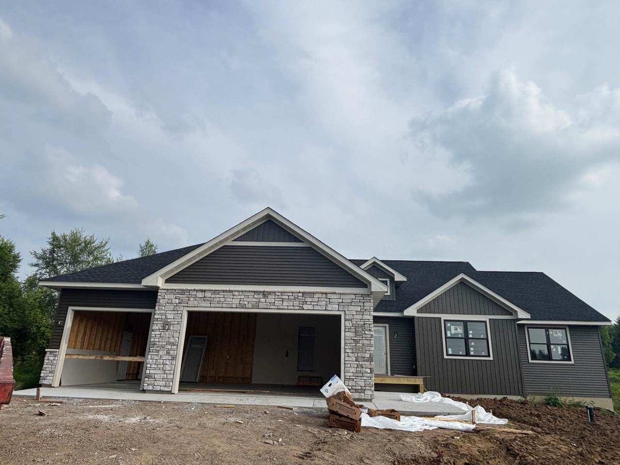 943 146th Avenue - Photo 1