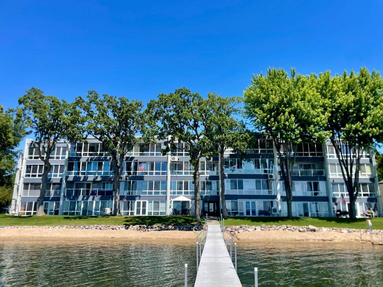 315 Park Lake Boulevard - Photo 1