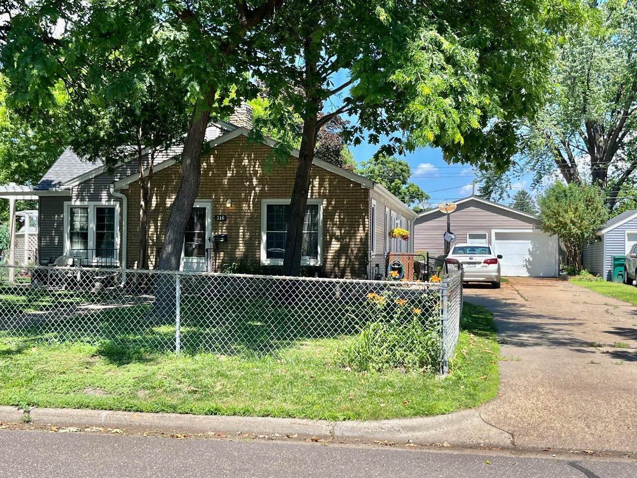 316 64th Street - Photo 1
