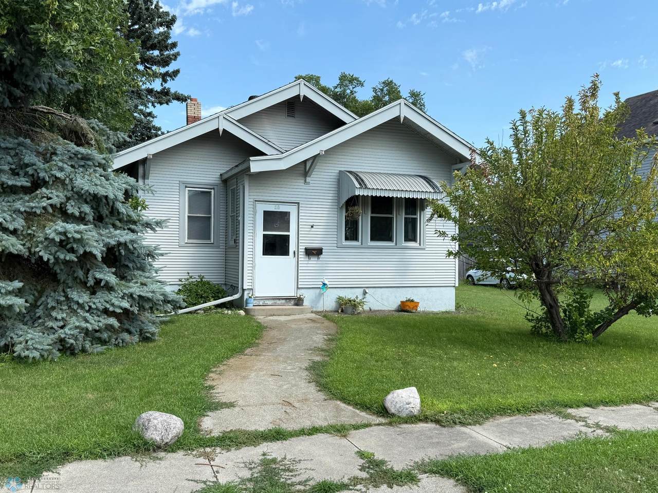 16 1st Street - Photo 1