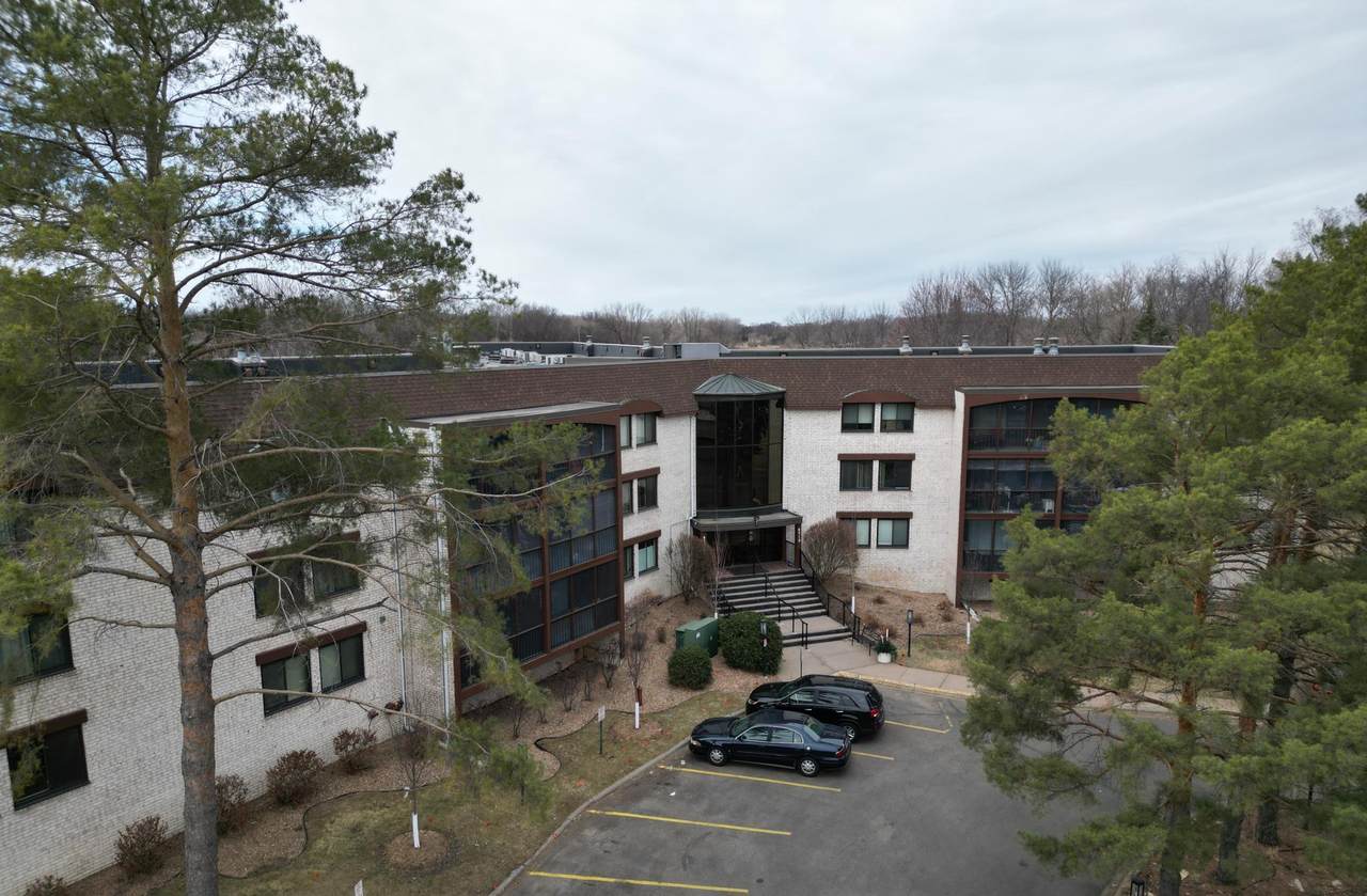 4710 58th Avenue - Photo 1