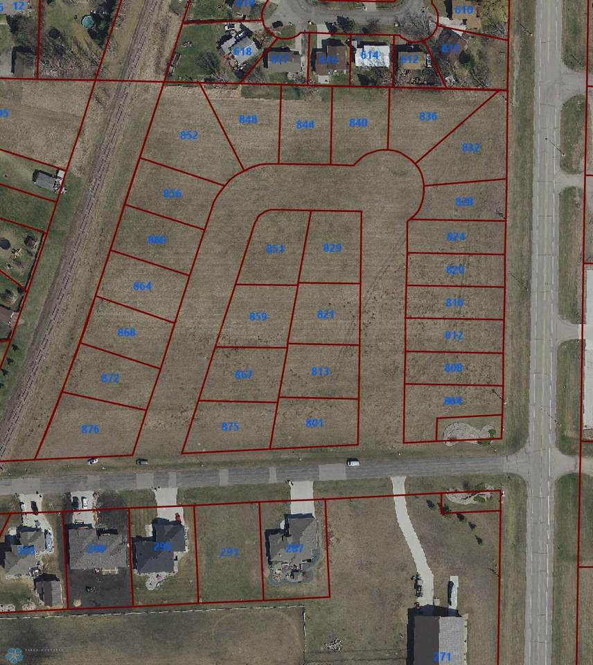 828 Harvest Circle - Photo 1