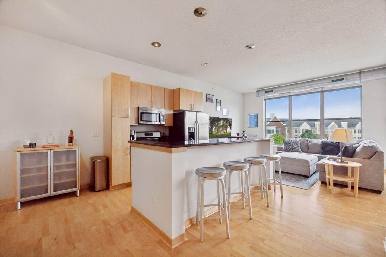 3640 Wooddale Avenue - Photo 1