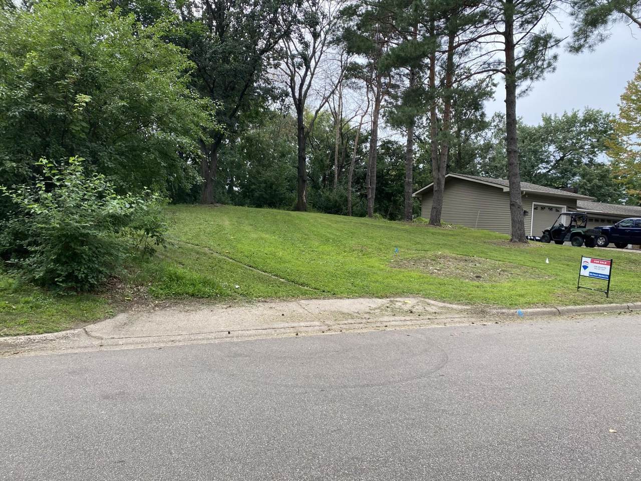 405 Summit Lane - Photo 1