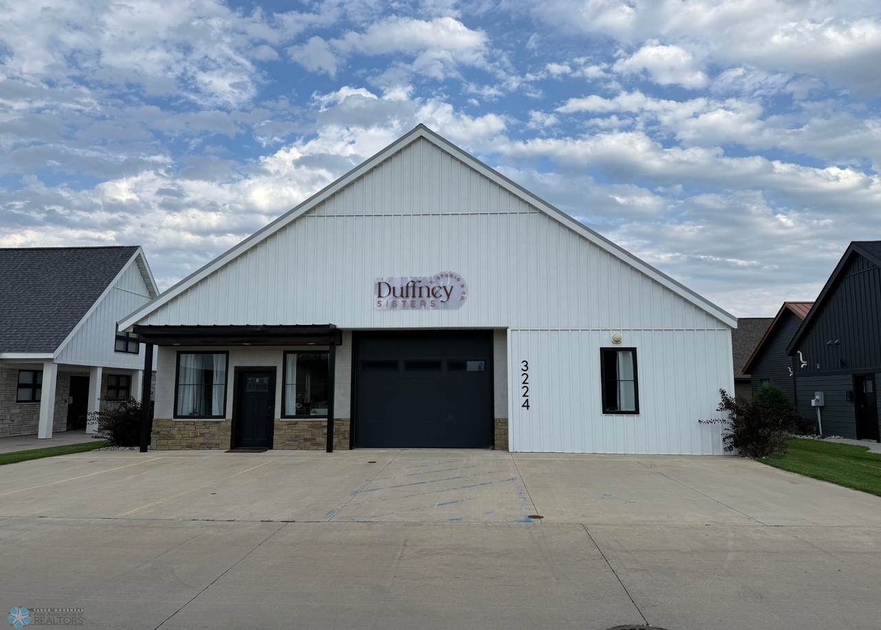 3224 Oak Ridge Loop - Photo 1
