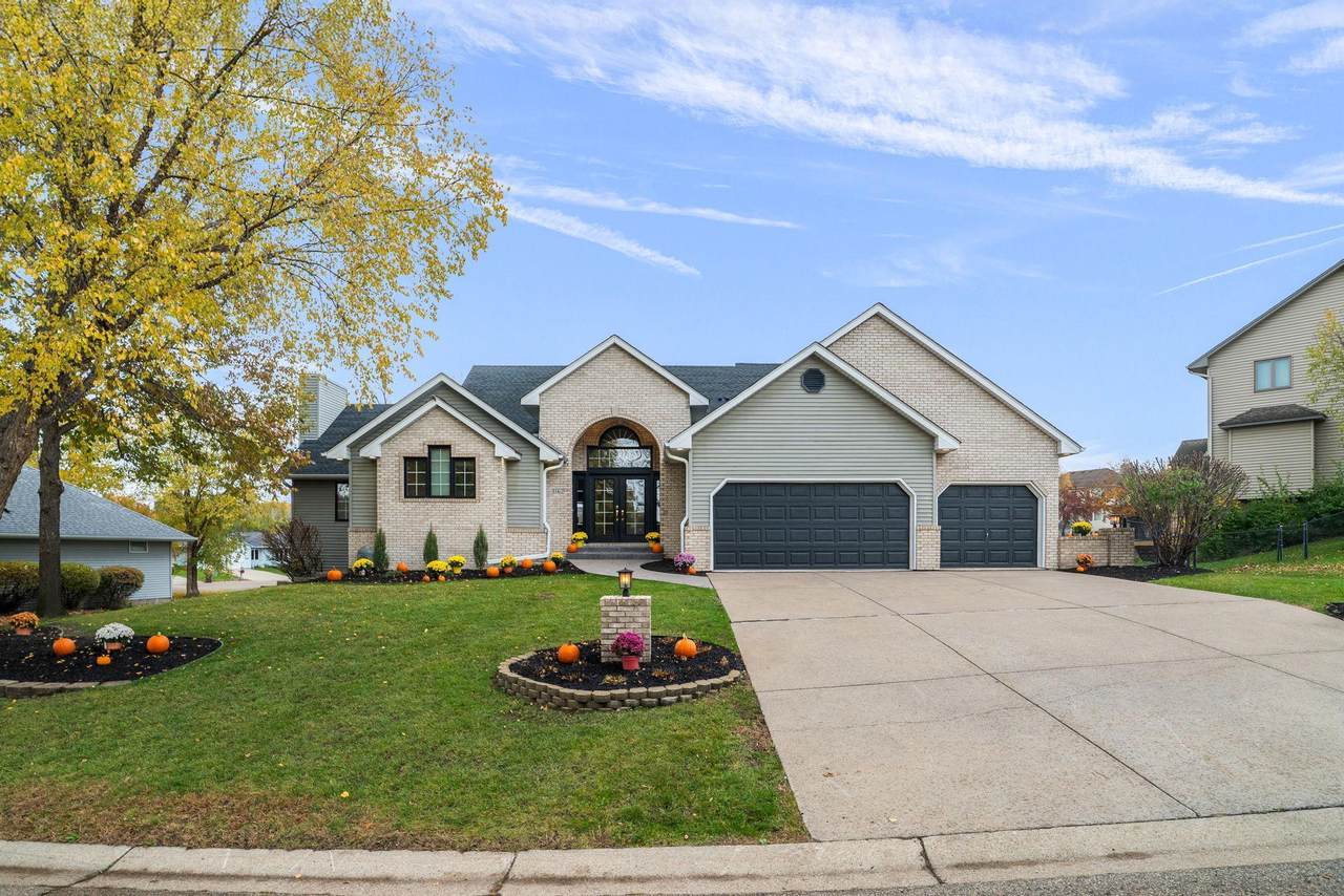 1162 Lakewood Drive - Photo 1