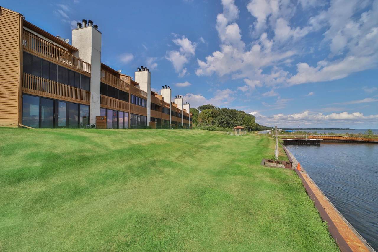 10490 Us Highway 169 - Photo 1