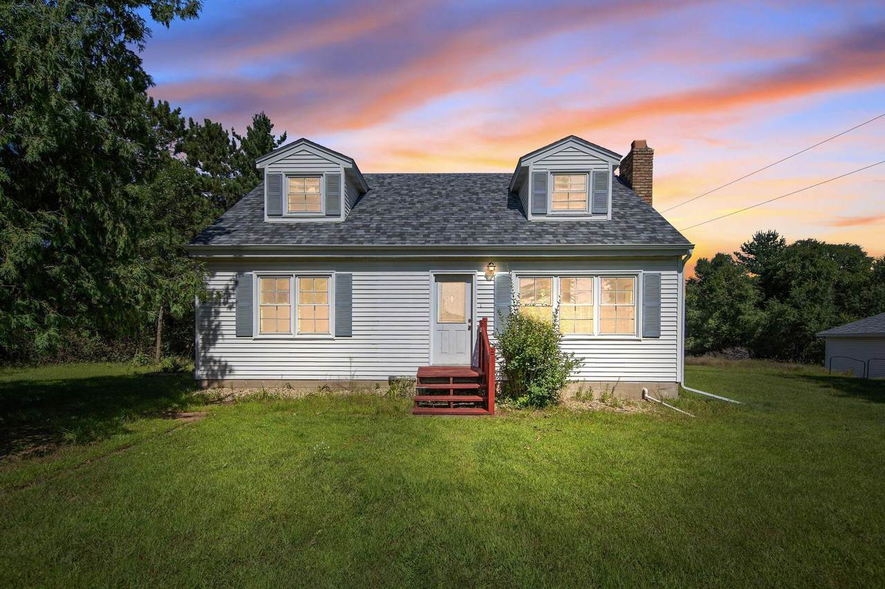1017 181st Avenue - Photo 1