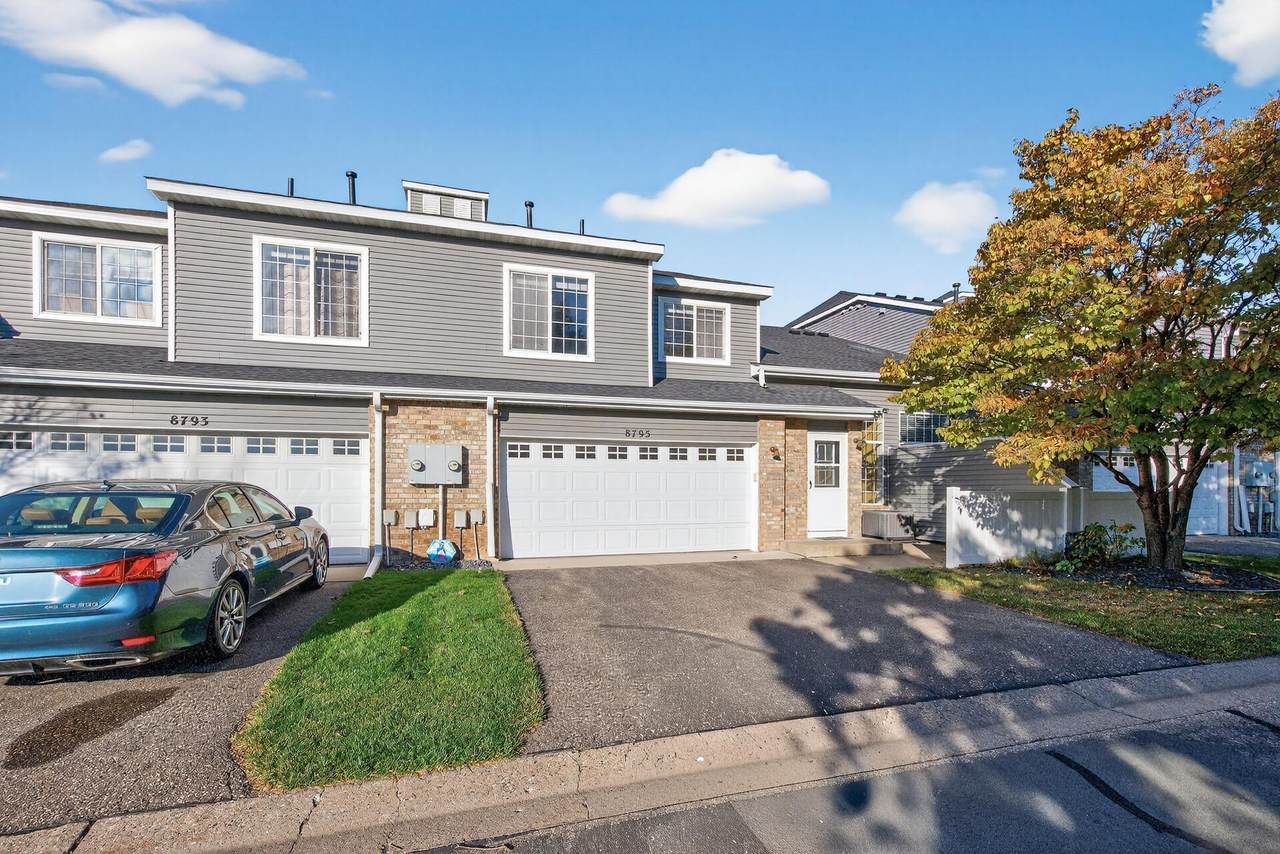 8795 Hastings Circle - Photo 1