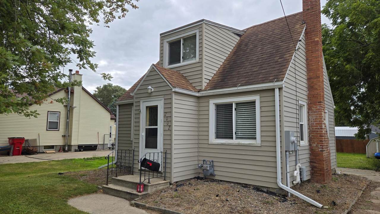 2002 3rd Avenue - Photo 1