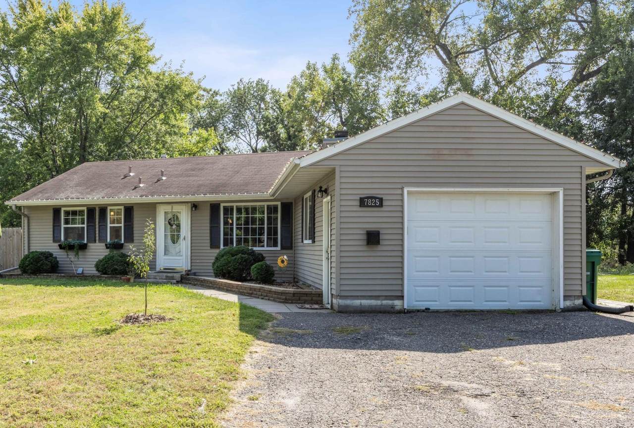 7825 58th Place - Photo 1