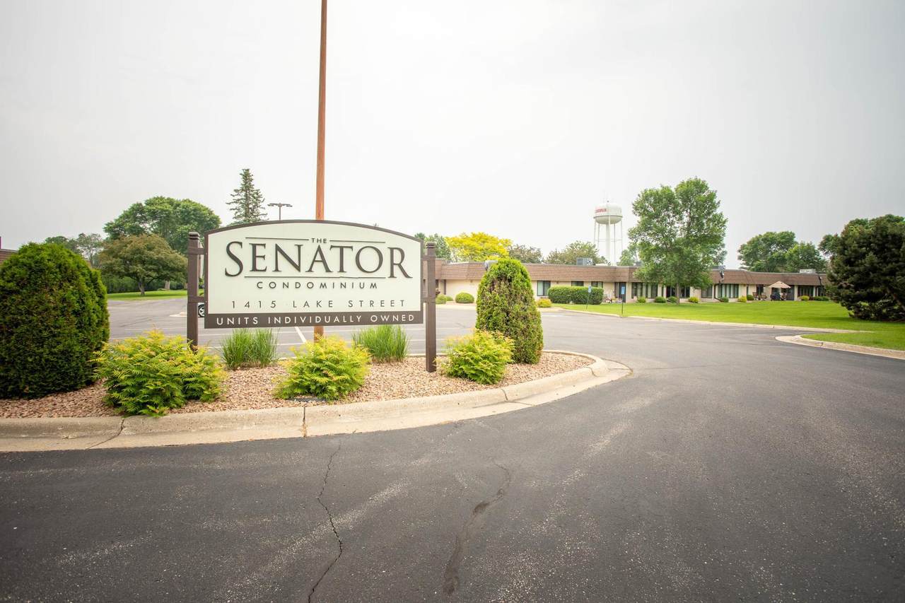 1415 Lake Street - Photo 1