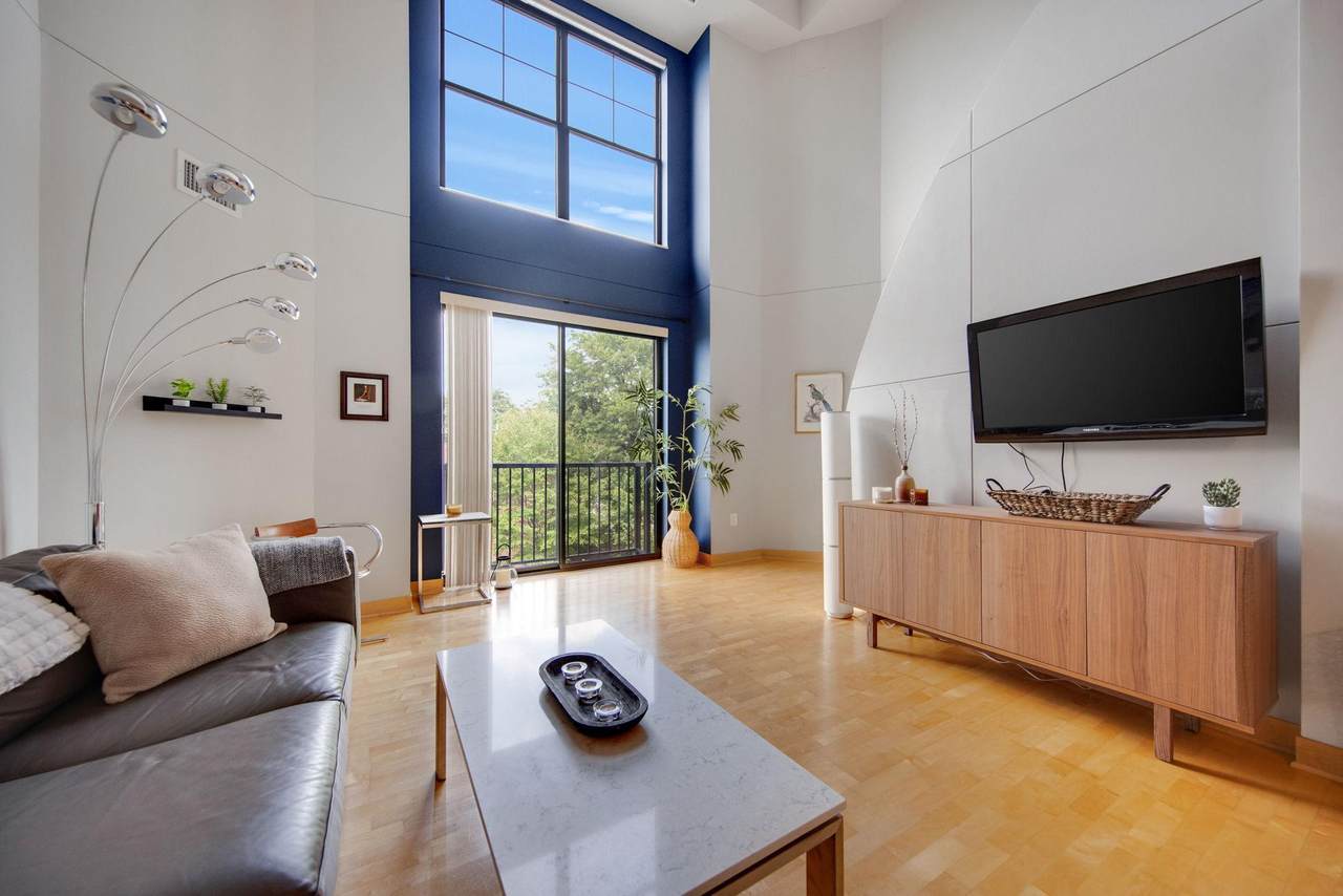 317 Groveland Avenue - Photo 1